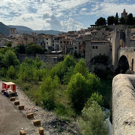 Besalu Pont Vell Apartment מראה חיצוני תמונה